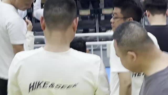 陈家政末节狂砍20分力挽狂澜 广东男篮遭球迷声